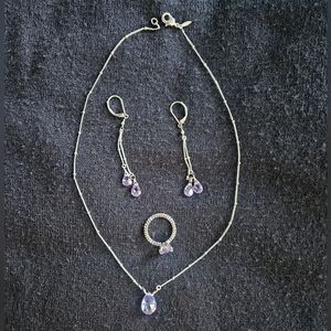 Avon sparkly lavender / silver jewelry gift set (necklace, earrings, ring) w box